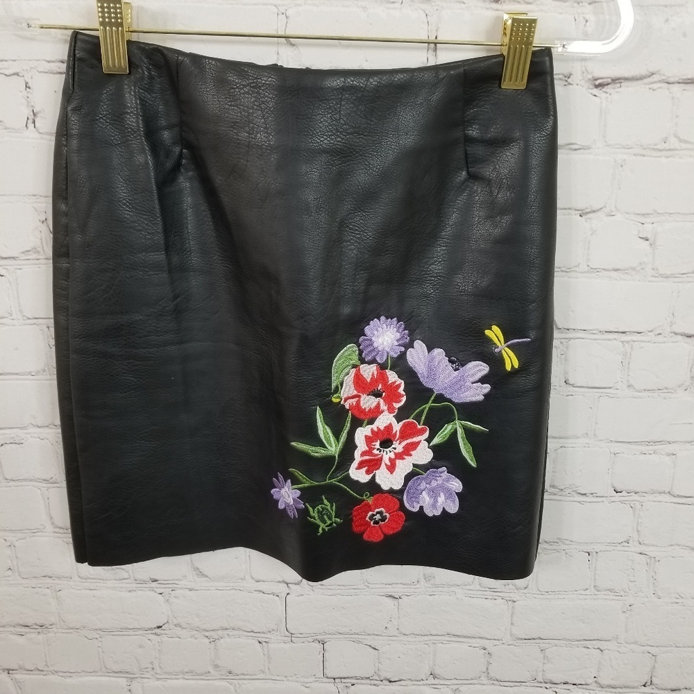 H&M Embroidered Black  Faux leather skirt size 4